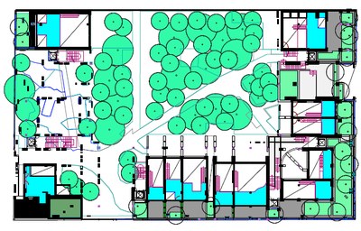 Plan für die erste Etage und Plan des Hofs
