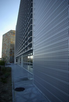 IMDEA-Energiegebäude: Außenseite