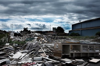 Economic losses and fatalities from weather- and climate-related extremes