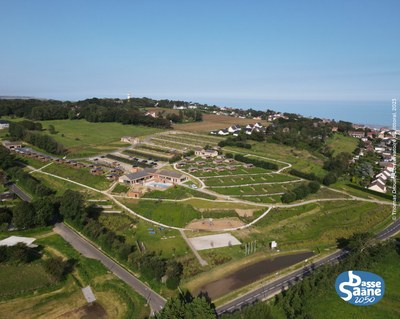 Relocalisation prévue du camping municipal à côté de la restauration des plaines inondables en Normandie (France)