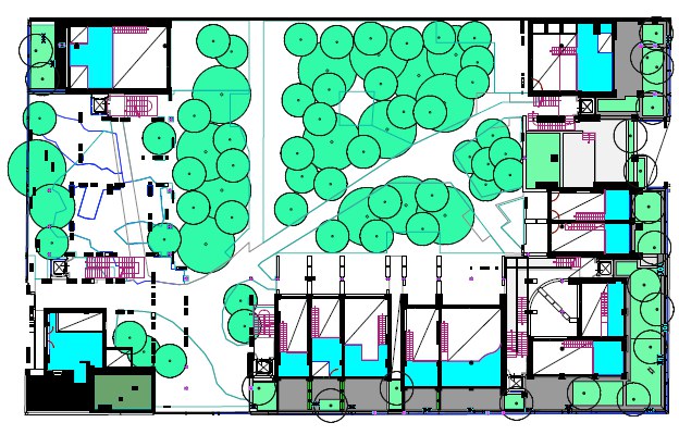 Plano de la primera planta y plano del patio